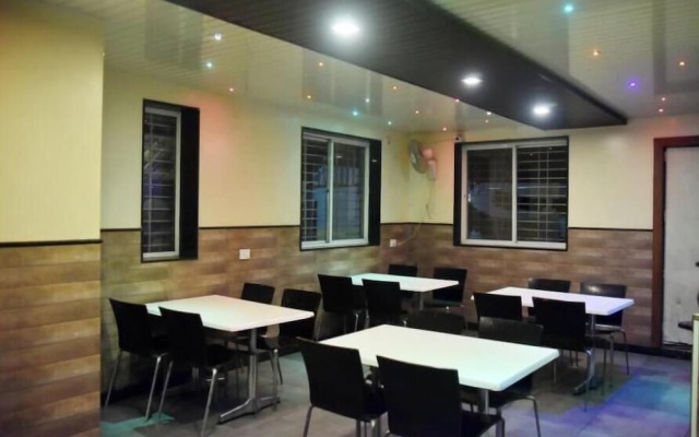 Hotel Manoranjan Enclave