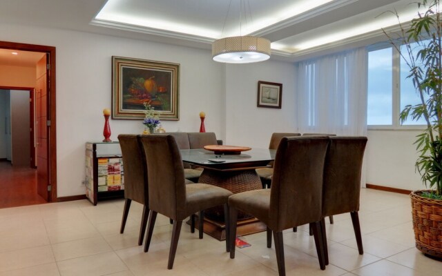 LinkHouse Wonderful Beachfront 4-BDR C11-008