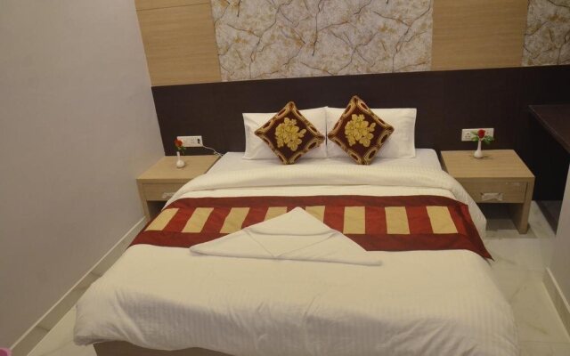 OYO 7044 Hotel Megha