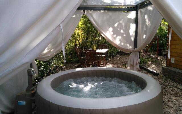 Au Cabanon Chez Nath - chbre d'hôtes - gîte