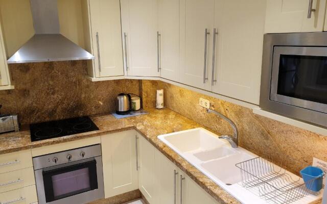 Spacious 3 Bedroom 2nd Line Beach Apartment Marbella Center