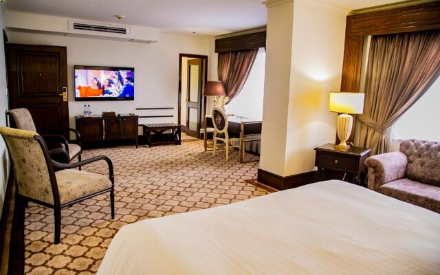 Saffron D'or Hotels Lahore