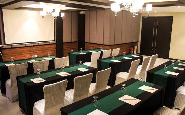Brentwood Suites