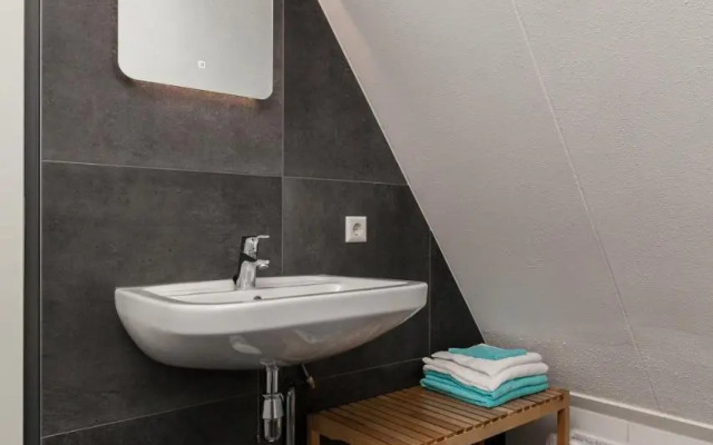 Perfect Stay Holiday, Moment at Sea