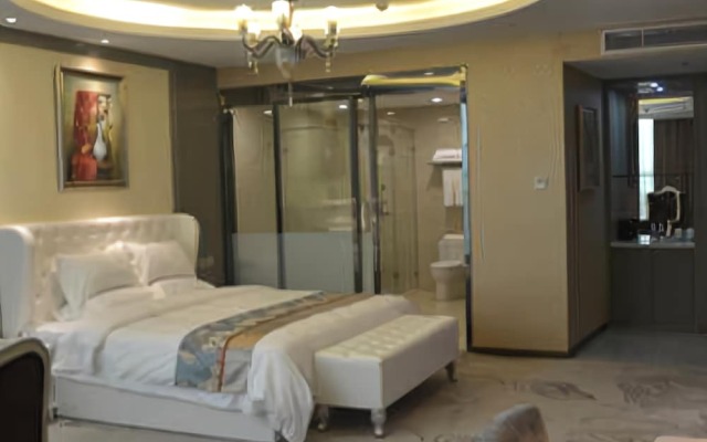 Golden Leaf Hotel