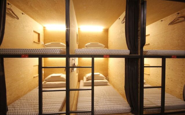 Indy Hotel