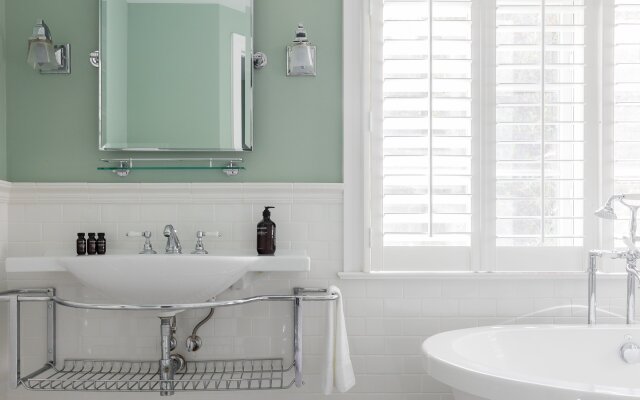 Romero by Avantstay Stunning Villa Close to Beach w/ Pool & Spa