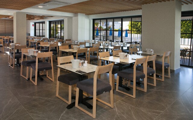 Pefkos Hotel