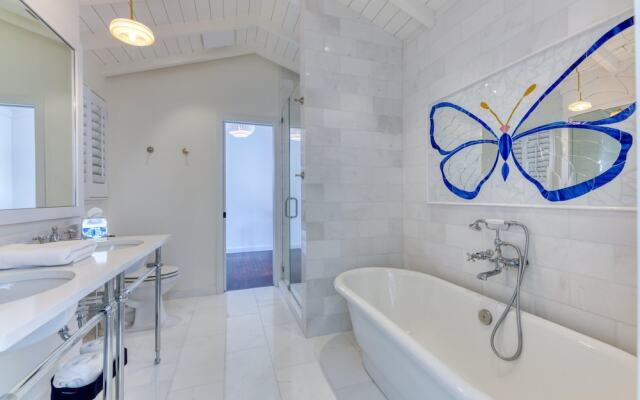 Maison Papillon Vacation Home