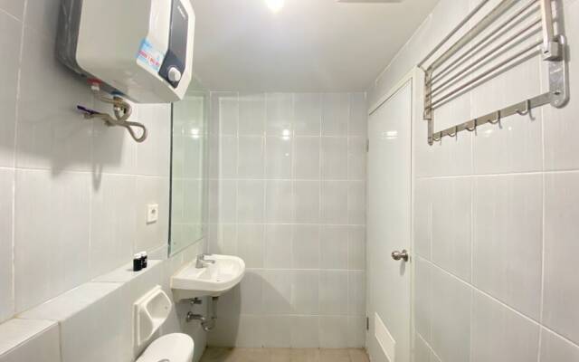 Comfy 2BR Apartment at Newton Residence near Tol Buah Batu