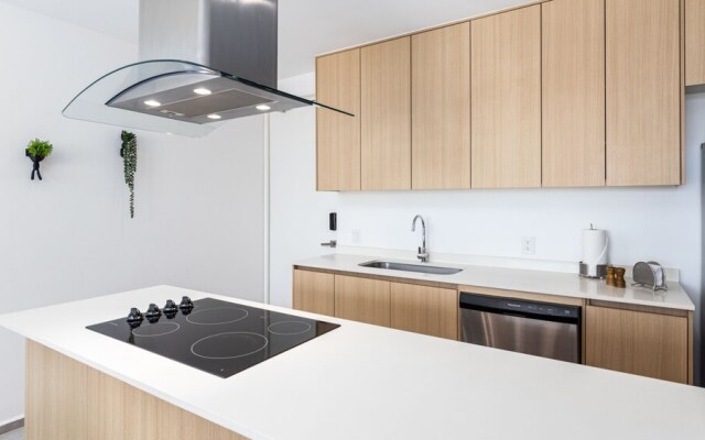 Condo Aria Ocean 306