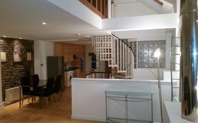 MetroStays - Stephen's Green 7-3