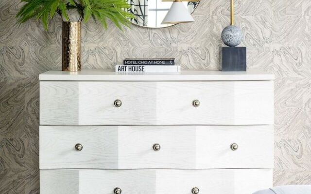 The Richard, The Edgartown Collection