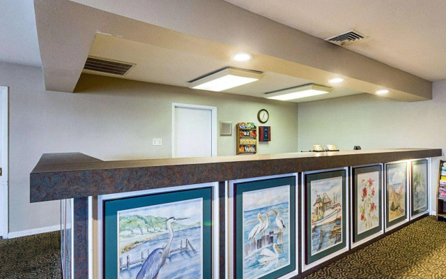 Econo Lodge Inn & Suites Fulton - Rockport