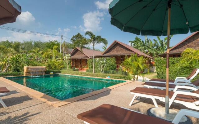 Pinthong Aonang Villa