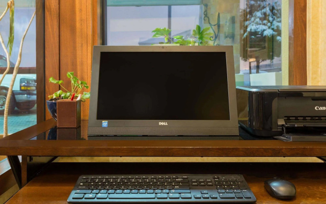 Holiday Inn Hotel & Suites SEATTLE-KENT