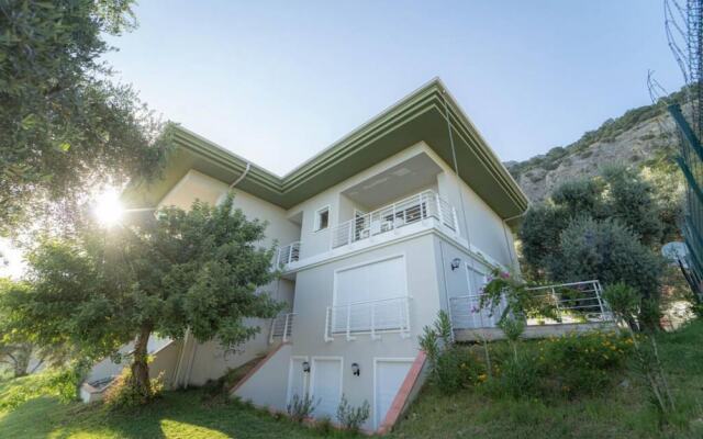 Lovely Duplex With Amazing View in Gocek