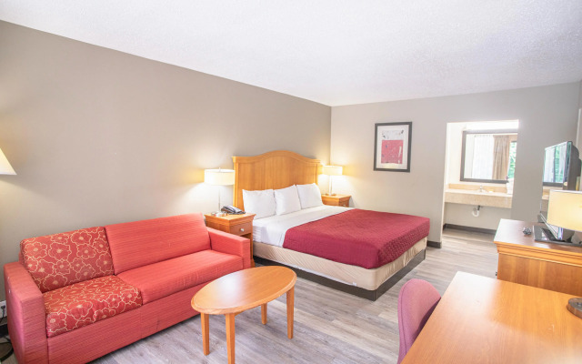 OYO Hotel Greensboro East I 40