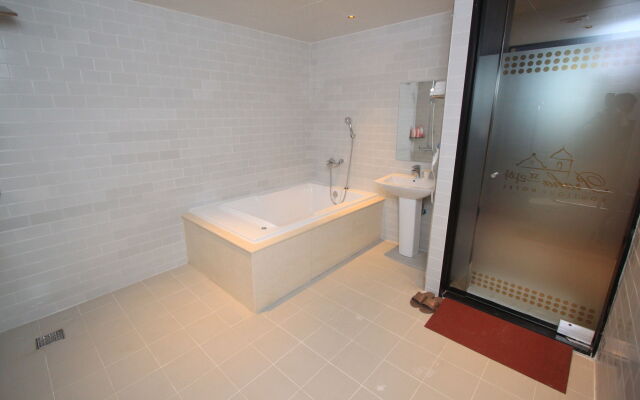 Hound Hotel Changwon Terminal