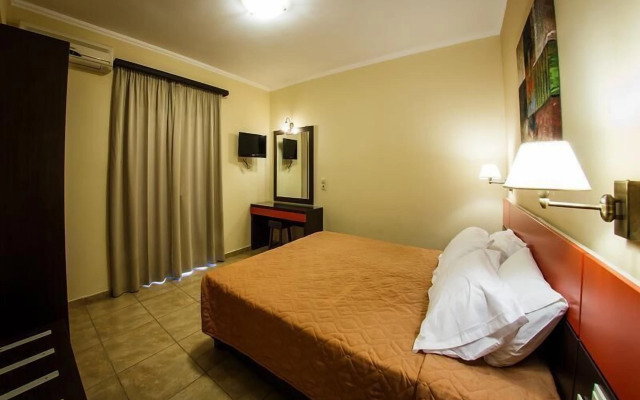 Porto Planos Beach Hotel