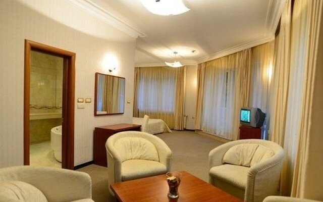 Fulong Hotel - Harbin
