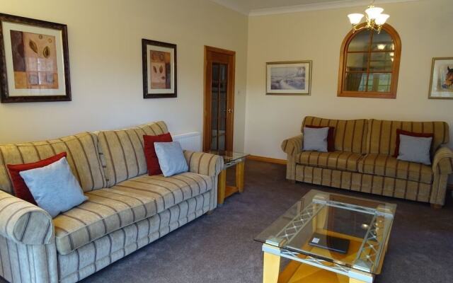 Rural Retreat 2 Miles From Perth, Pets Welcome