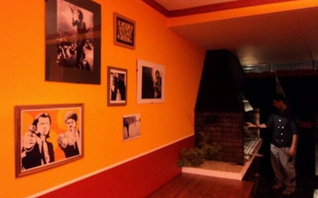 Hostel BarHouse