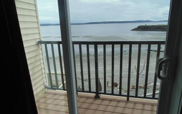 Water Front Inn