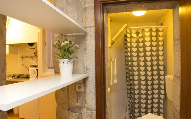 Clerigos Studio Apts