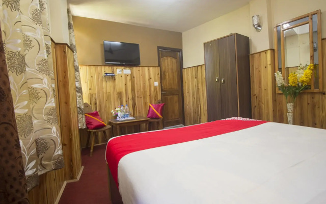 OYO 19940 Roma Holiday Inn