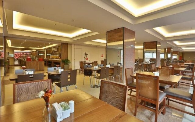 S4 Hotel