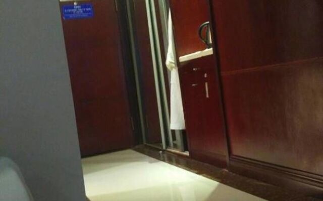 Gaoxiong Hotel