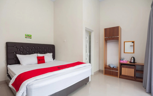 RedDoorz @ Jalan Urip Sumoharjo Lampung 2
