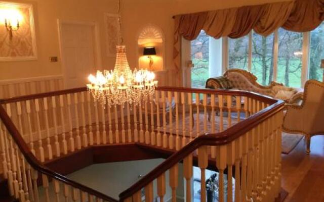 Plas Y Dderwen Bed and Breakfast