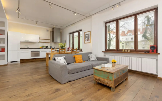 Studio Al.niepodległości by Renters