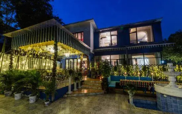 If Courtyard