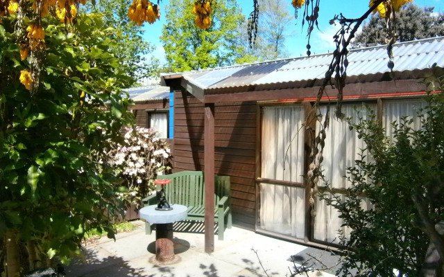 Queenstown Holiday Park & Motels Creeksyde