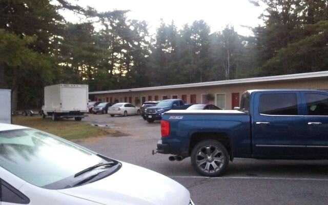 Pine Grove Motel