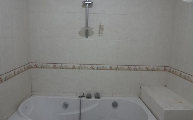 Yicheng Dongyuan Family Apartment- Beijing