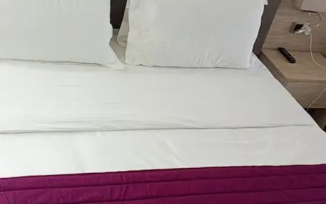 Platinum Cocotiers Hotel