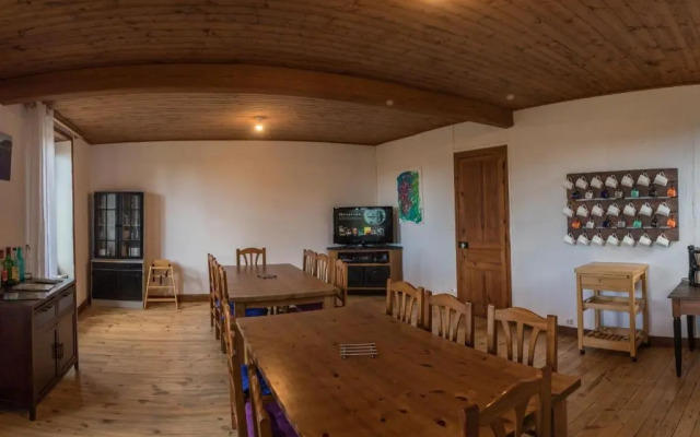 Gîte Le Chambon-sur-Lignon, 9 pièces, 15 personnes - FR-1-582-21