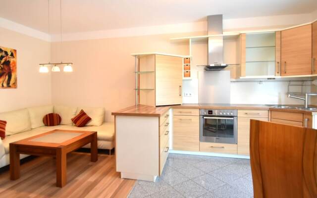 Charming Apartment With Terrace in Deggendorf