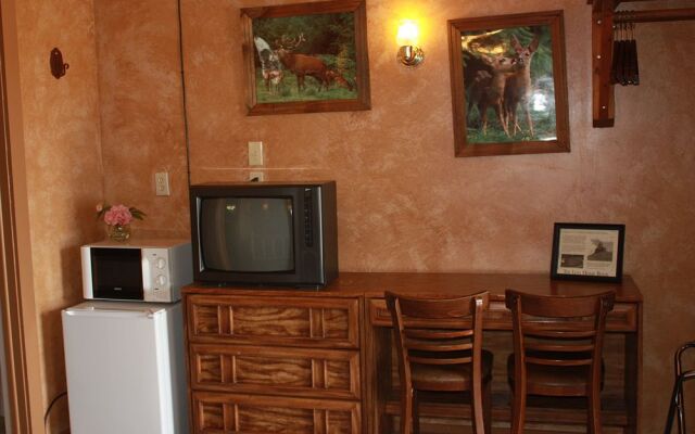 Green Creek Inn and RV Park