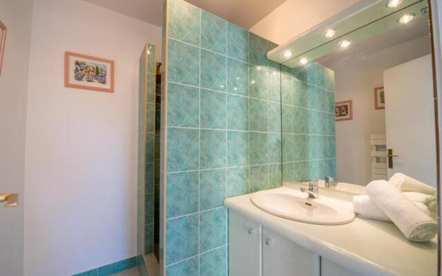 Apt with POOL 10 min from the BEACH