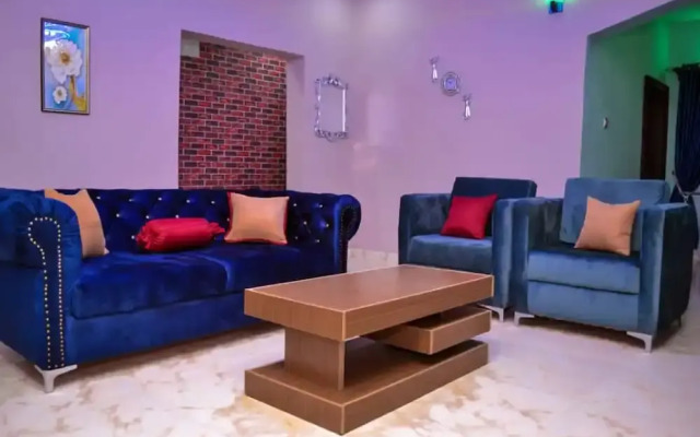 AA Hotel and Apartment