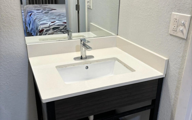 Red Roof Inn Wildwood, FL - The Villages