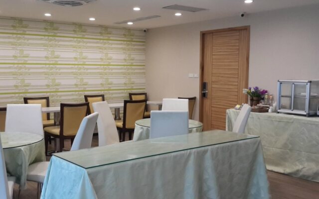 E House Hotel