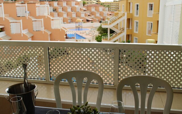 Apartment With one Bedroom in Costa Adeje, With Shared Pool, Furnished Terrace and Wifi