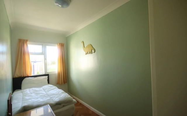 43G Medmerry Park 2 Bedroom Chalet