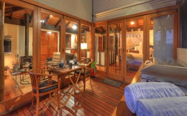 Misty View Cottages Montville